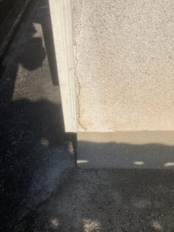 外壁ひび割れについて